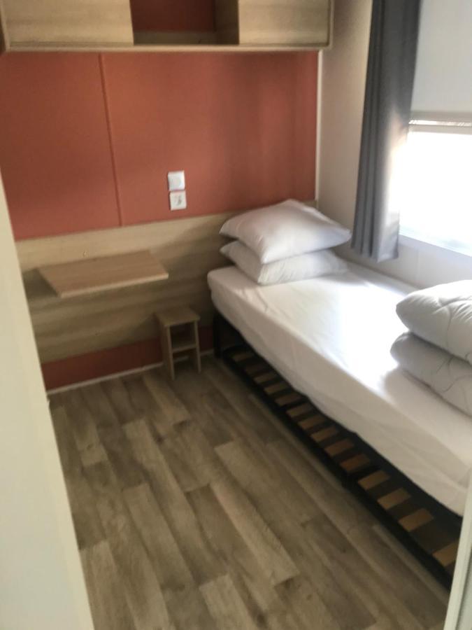 Mobil Home Camping Le Mar Estang Bord De Plage Canet-en-Roussillon Eksteriør bilde