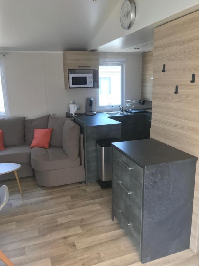 Mobil Home Camping Le Mar Estang Bord De Plage Canet-en-Roussillon Eksteriør bilde