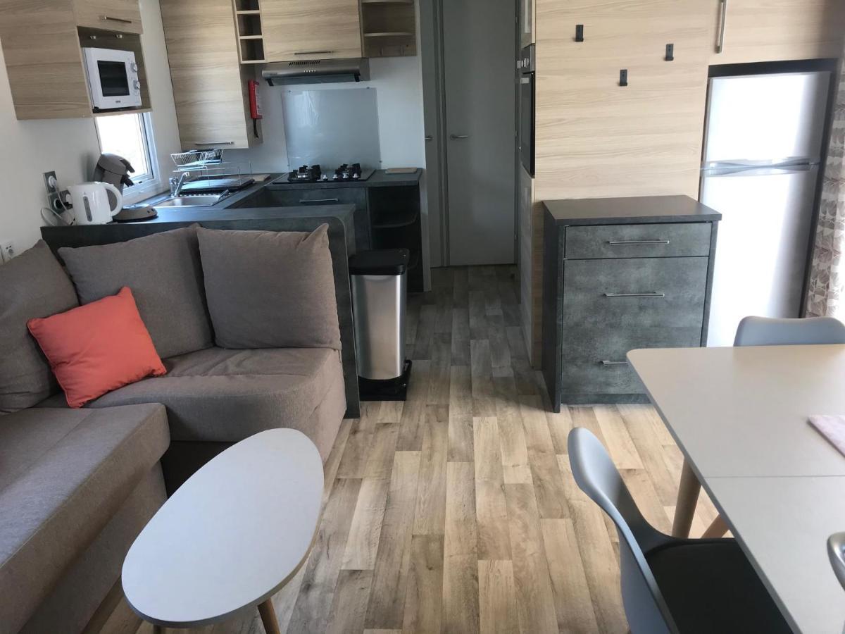 Mobil Home Camping Le Mar Estang Bord De Plage Canet-en-Roussillon Eksteriør bilde
